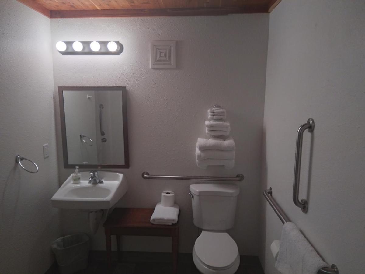 Comfort Zone Inn Rothsay Buitenkant foto